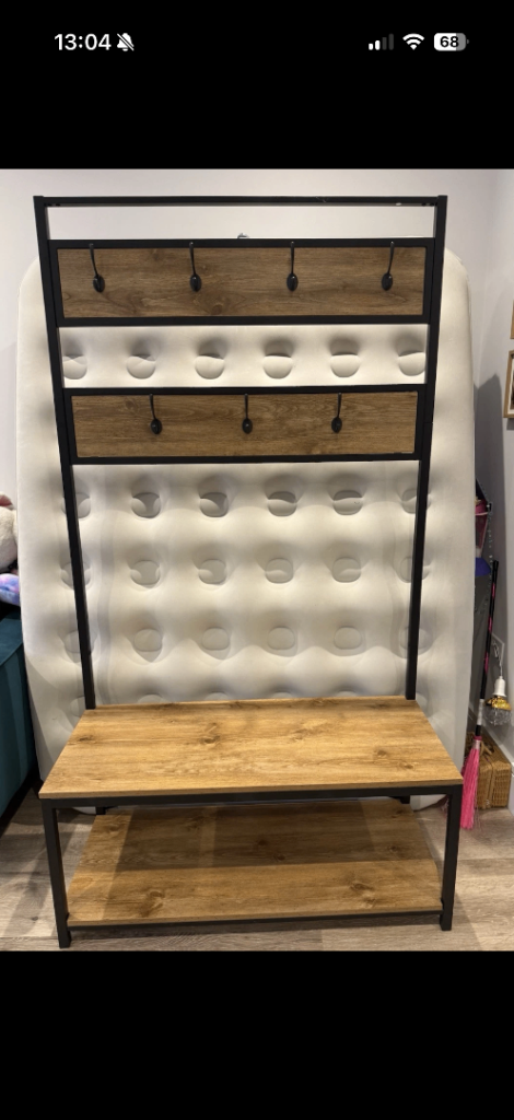 Three Posts Bensen Hall Tree with Bench and Shoe Storage – As Good As New