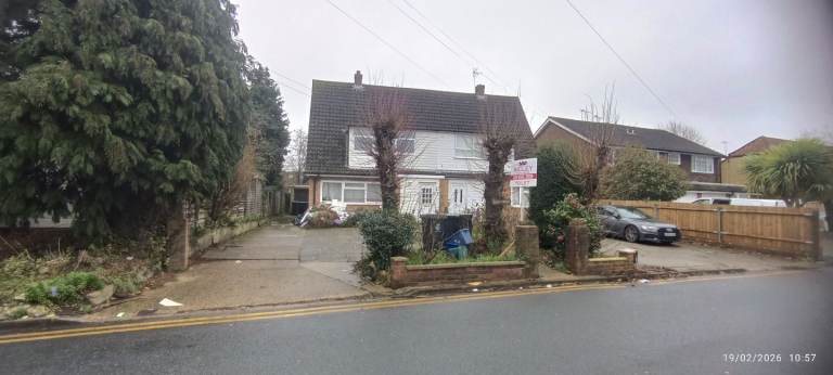 3 Bed newly refurbished simi-detached  house