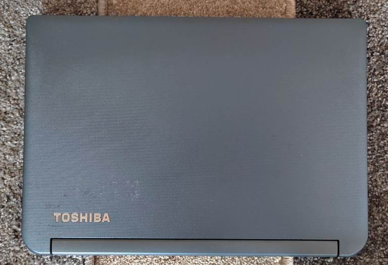 TOSHIBA LAPTOP 14 INCH