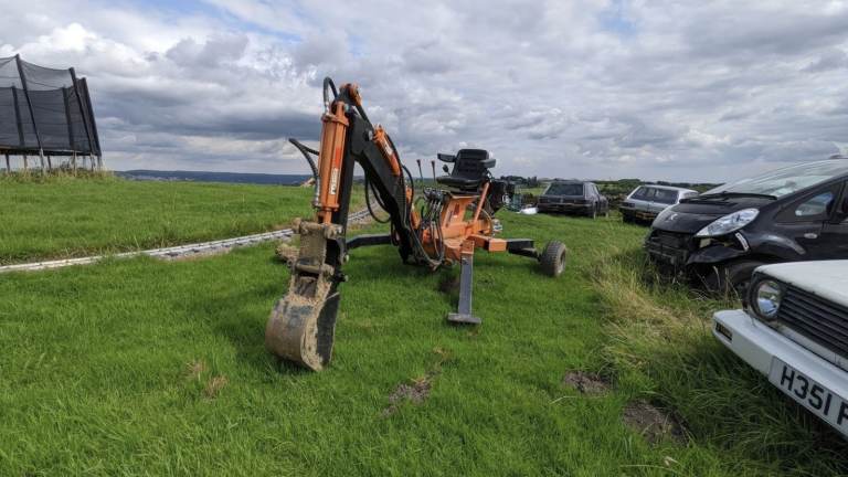 Rock Machinery Backhoe / Mini Excavator
