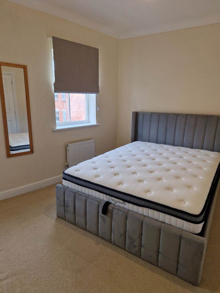 Immaculate Furnished Double Room in Redhouse