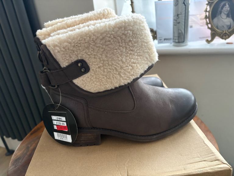 New Womens Brown Leather Winter Boots with Fleece Lining