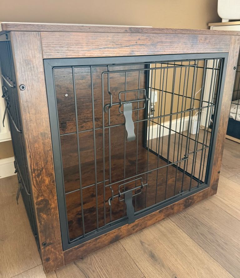 Dog crate 