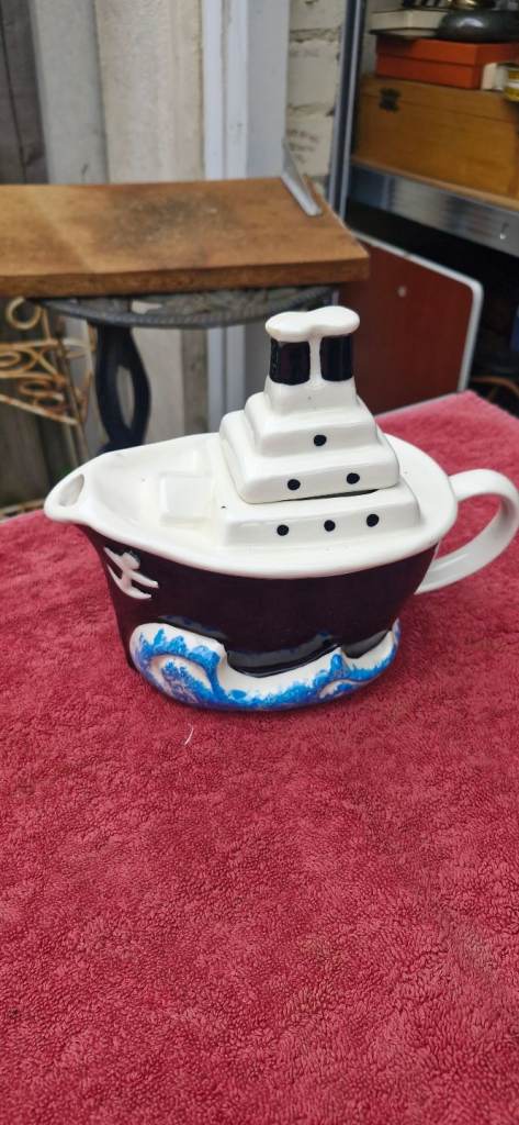 Collectible Novelty teapot Ship Boat 