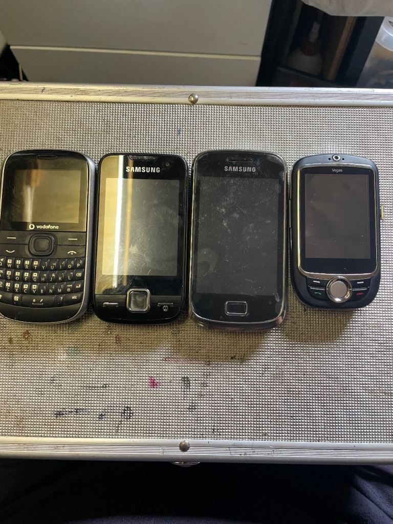 Job Lot: Four Vintage Mobile Phones - Vodafone, Samsung, T-Mobile