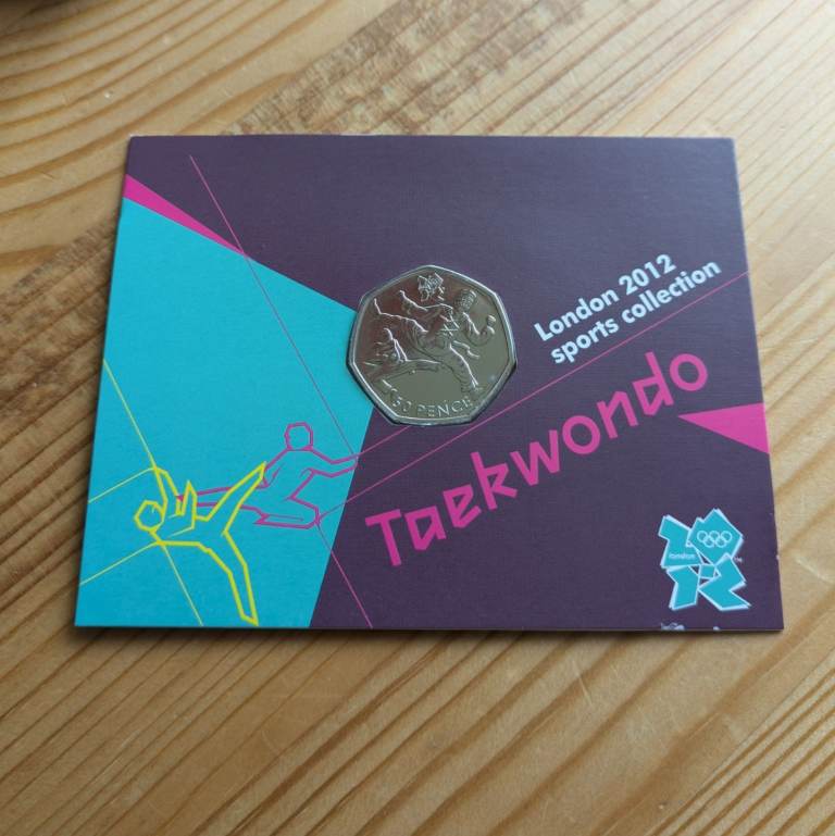 ♥NEW♥ 50p 2011 - TAEKWONDO Olympics - uncirculated Royal Mint carded coin 