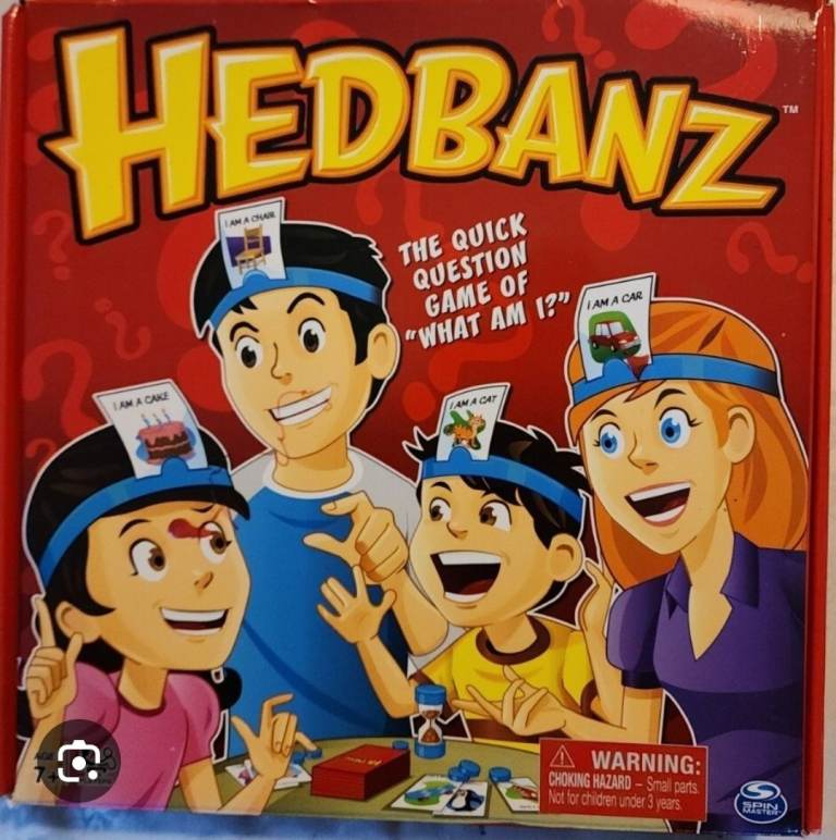 Hedbanz game: The quick question game of what am I? Board game