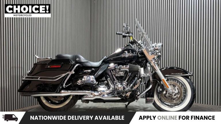 Harley-Davidson Touring 1690 FLHRC ROADKING CLASSIC 2012, MANY EXTRAS, LONG MOT