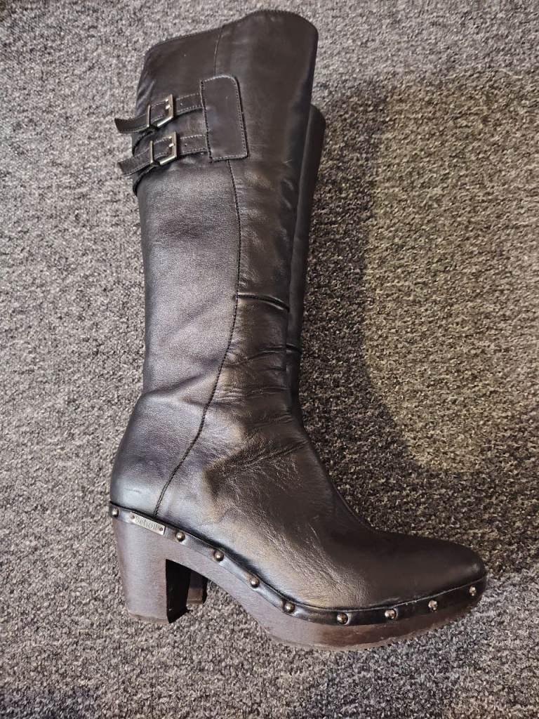 Scholl Ladies leather boots