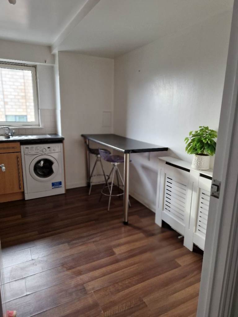 3 double bedroom flat to rent