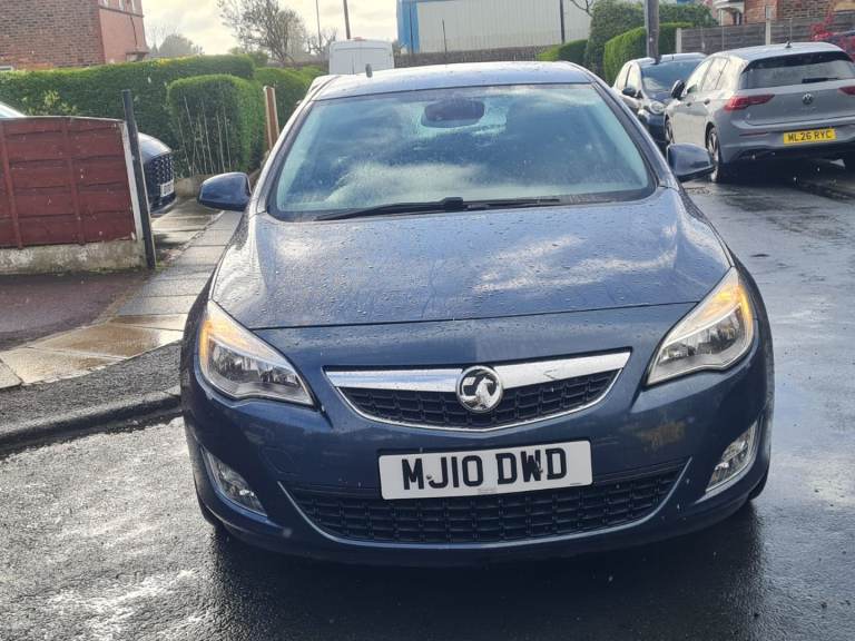 Vauxhall astra very low miles automatic 