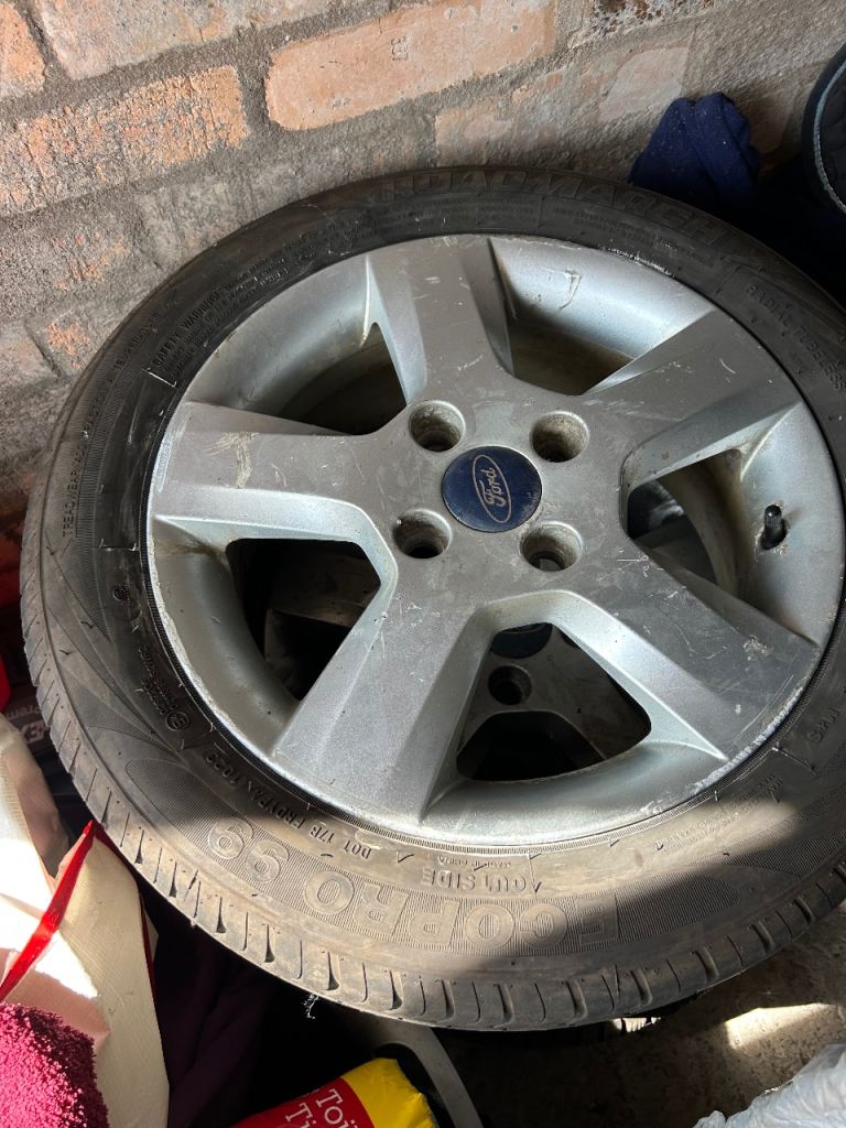 Ford fiesta wheels 