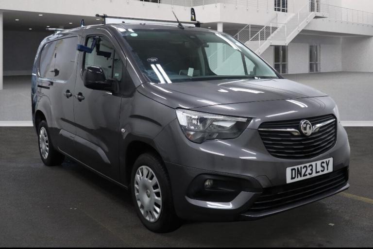 VAUXHALL COMBO *** PLUS VAT *** 1.5 Turbo D 2300 Pro 2023