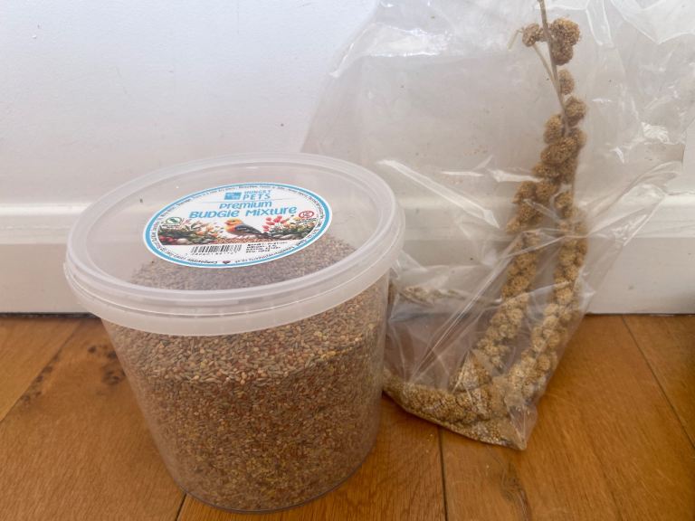 Budgie premium mixture + millet 