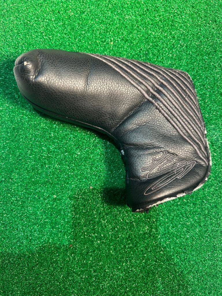 COBRA universal BLADE PUTTER HEADCOVER 