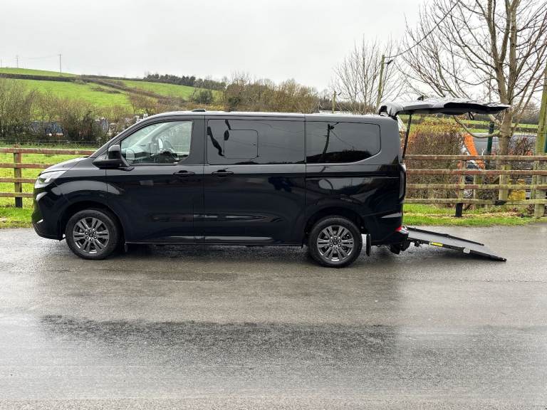 2024 Ford Tourneo Custom Family Wheelchair Accessible Vehicle 