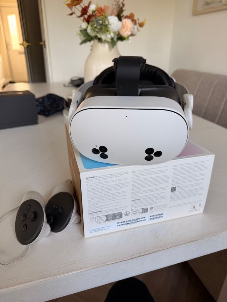 Meta Quest 3S 128GB VR Headset – As Good As New
