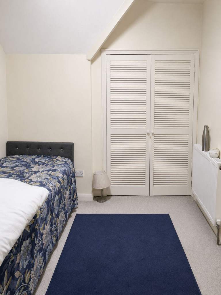 Room available for rent