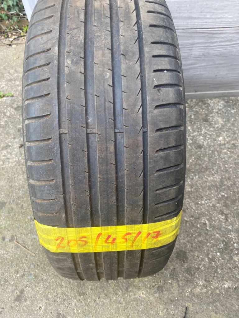 205/45/17” very good part worn Tyre 
