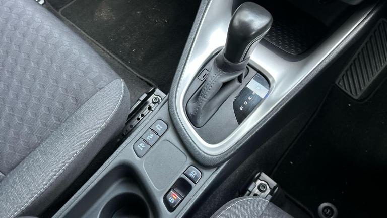 2022 Toyota Yaris 1.5 Hybrid Design 5dr CVT HATCHBACK PETROL/ELECTRIC Automatic