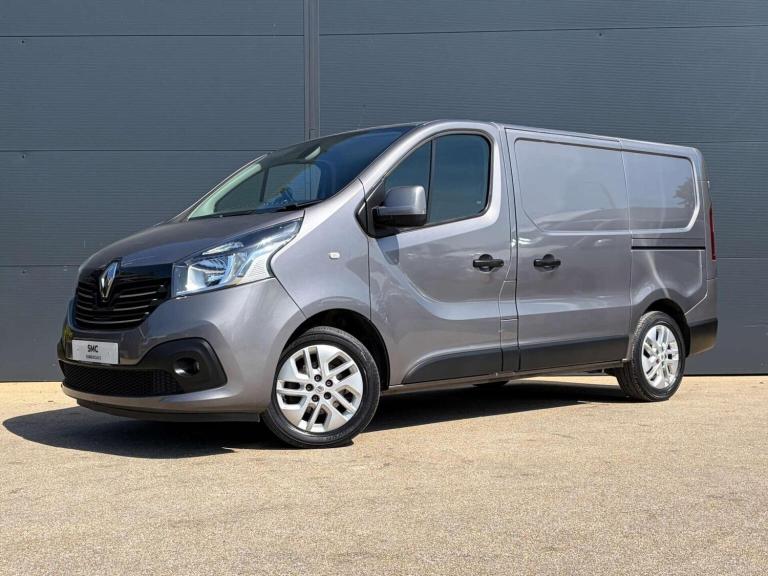 RENAULT TRAFIC 1.6 dCi ENERGY 27 Sport Nav SWB Standard Roof Euro 6 (s/s) 5dr