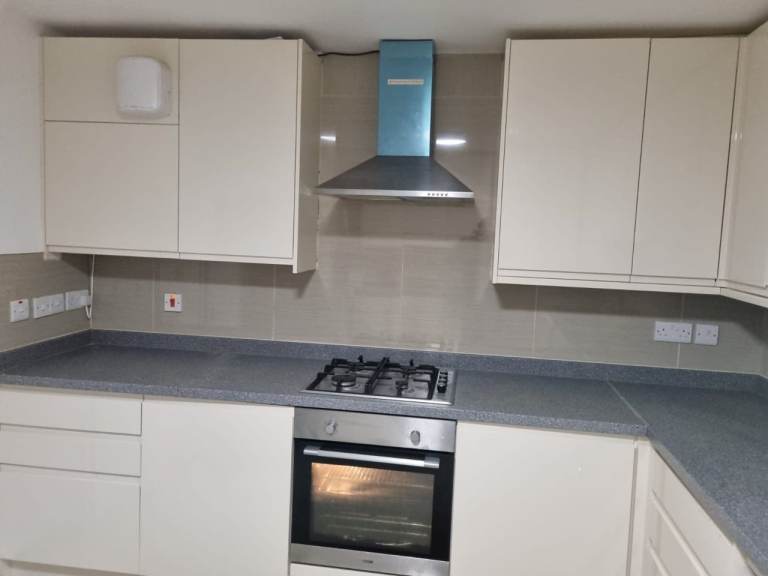 Ensuite and double room available in same property 