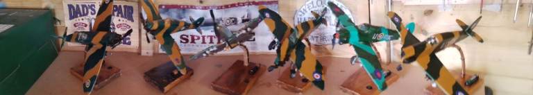 Wooden Spitfire Model Airplanes – Multicoloured, Good Condition