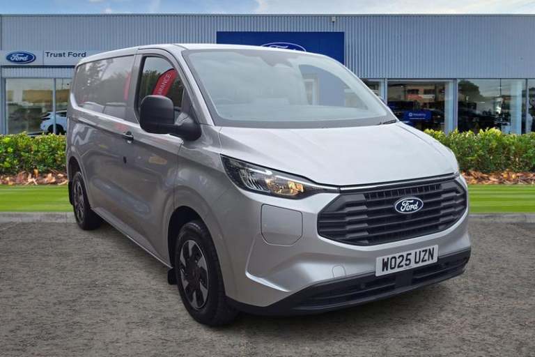 2025 Ford Transit Custom 320 Trend AUTO L1 SWB FWD 2.5 PHEV 232ps Low Roof, BLUETOOTH, APPLE CARP...