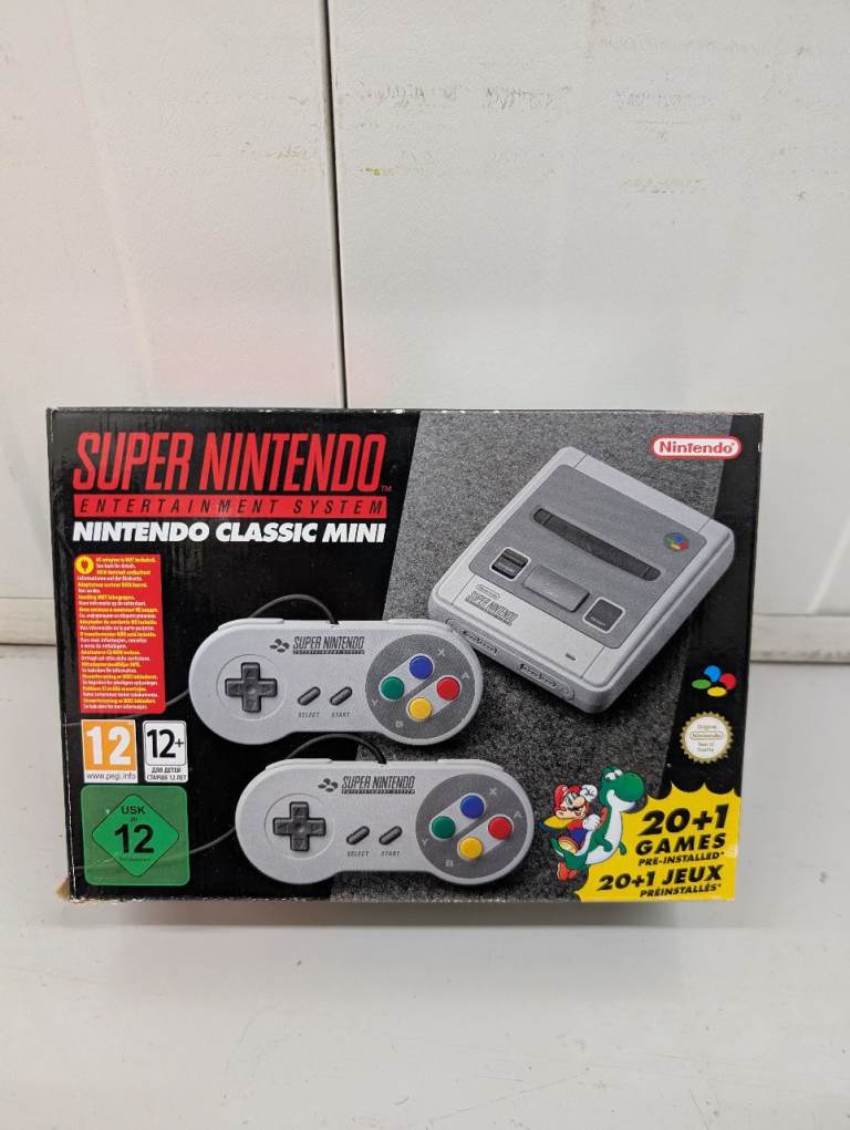 Nintendo Classic Mini Super NES (w/ 2x Controllers)