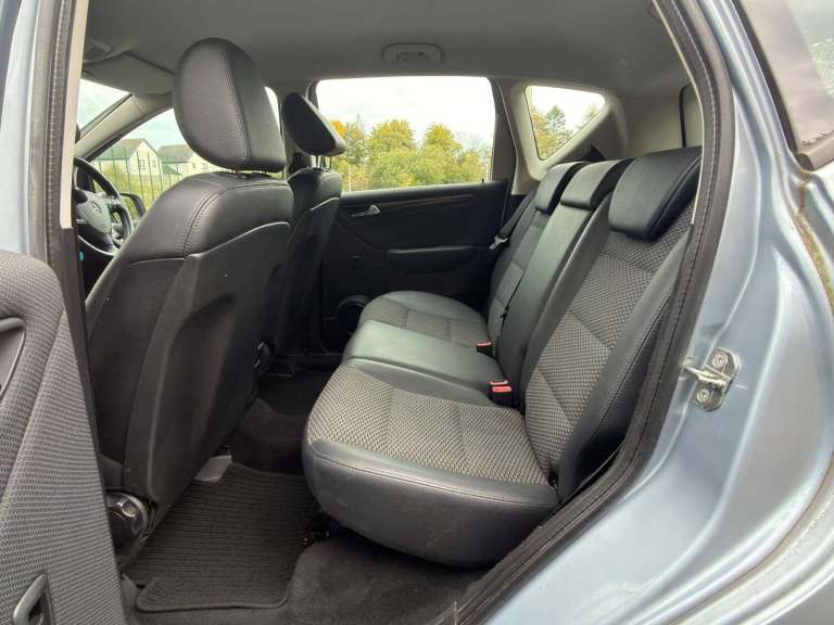 2010 Mercedes-Benz A-Class A160 Elegance SE 5dr CVT Auto HATCHBACK ...