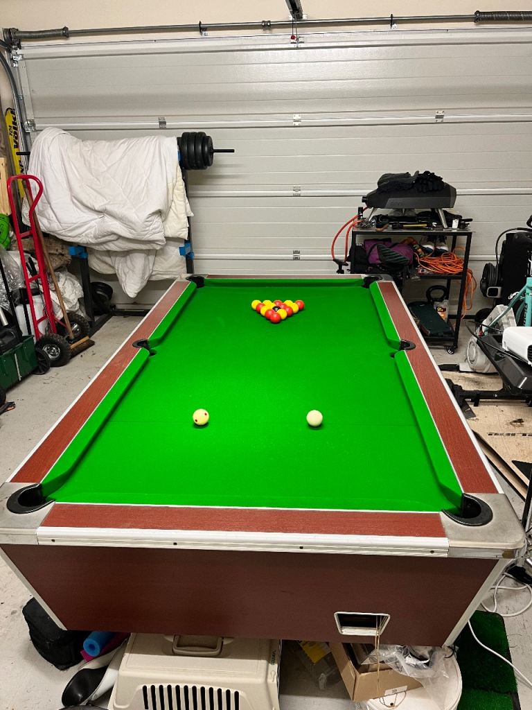 7x4 Pool Table