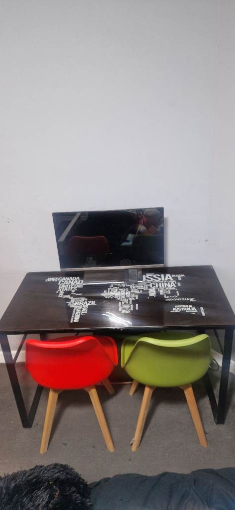 Black computer desk with chairs FREE