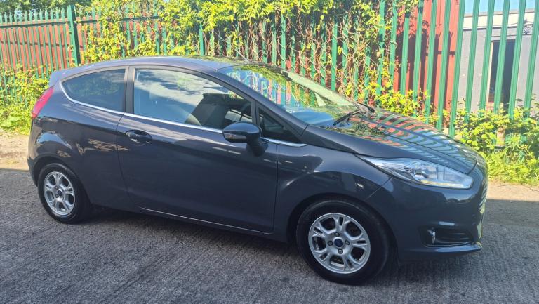 2014 Ford Fiesta 1.6 TDCi Titanium ECOnetic 3dr HATCHBACK Diesel Manual