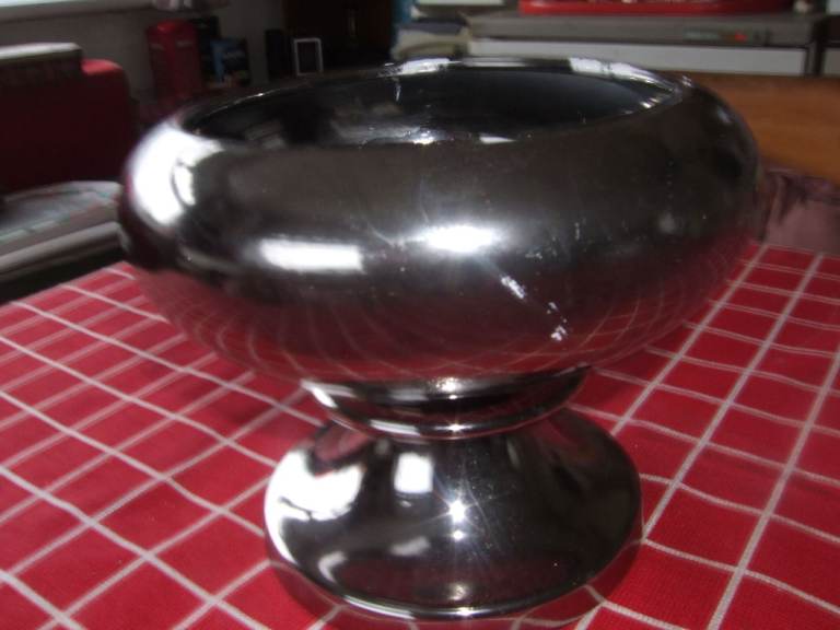 SILVER PLATED ROSE BOWL, 22cms, (Missing Lid, + some silver plating missing, (see last 2 photo's)
