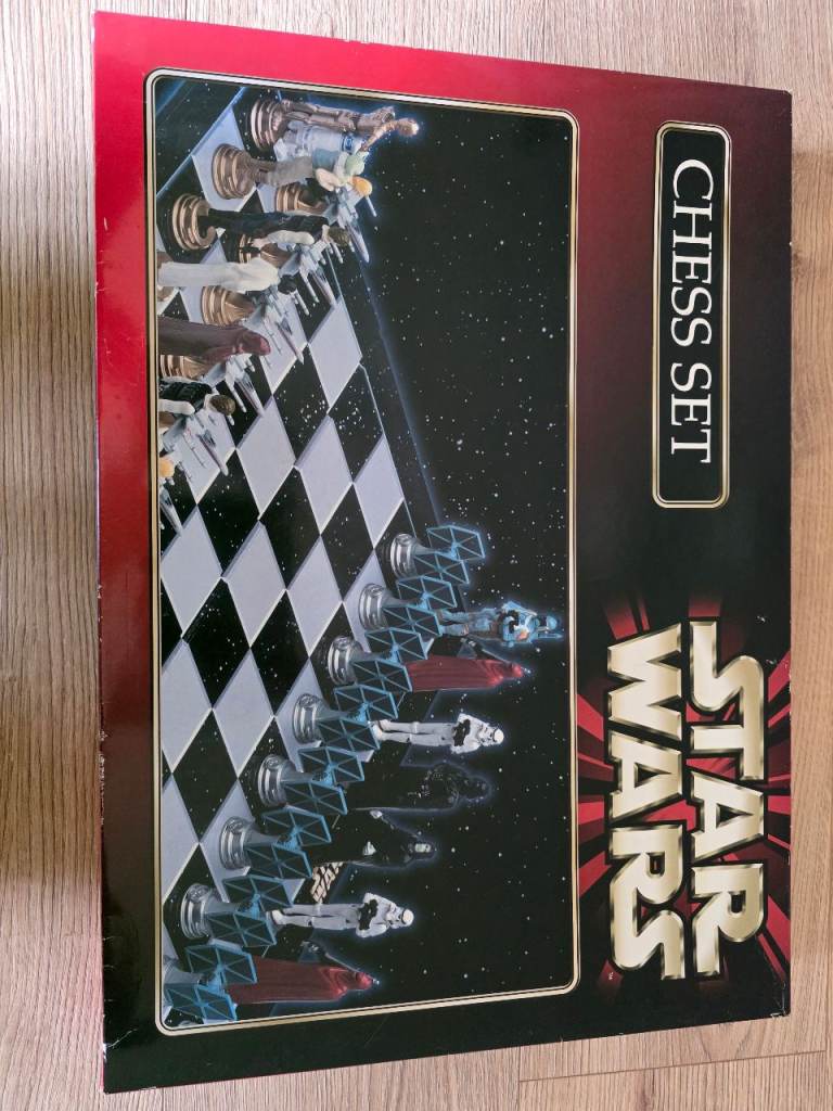 Original Vintage 1999 Star Wars Chess Set