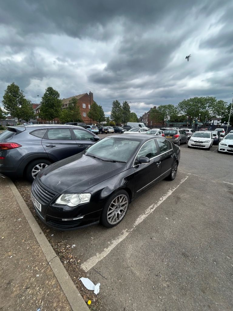 Volkswagen, PASSAT, Saloon, 2009, Manual, 1798 (cc), 4 doors
