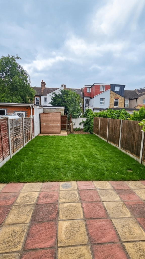 Single Room Available in East Ham, E6. £115 Weekly or £460 Monthly