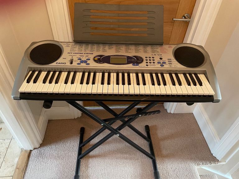 Casio LK 43 keyboard