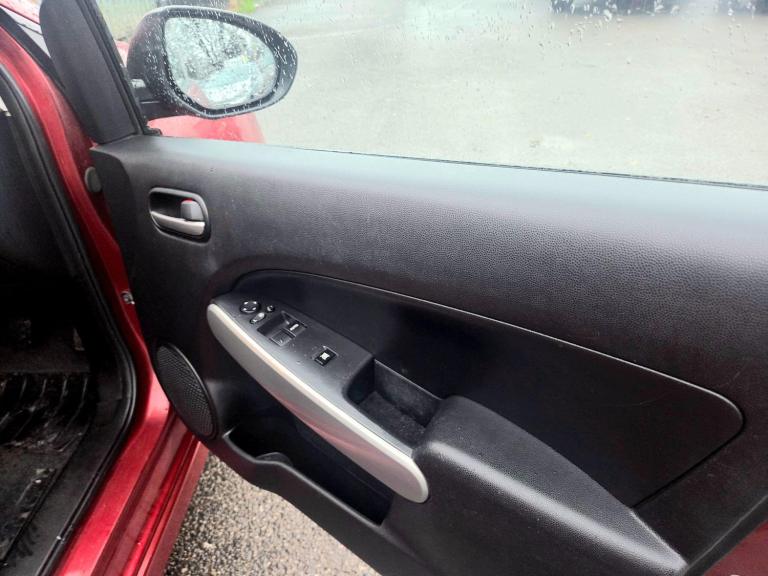 2015 Mazda Mazda2 1.3 Tamura 5dr HATCHBACK PETROL Manual