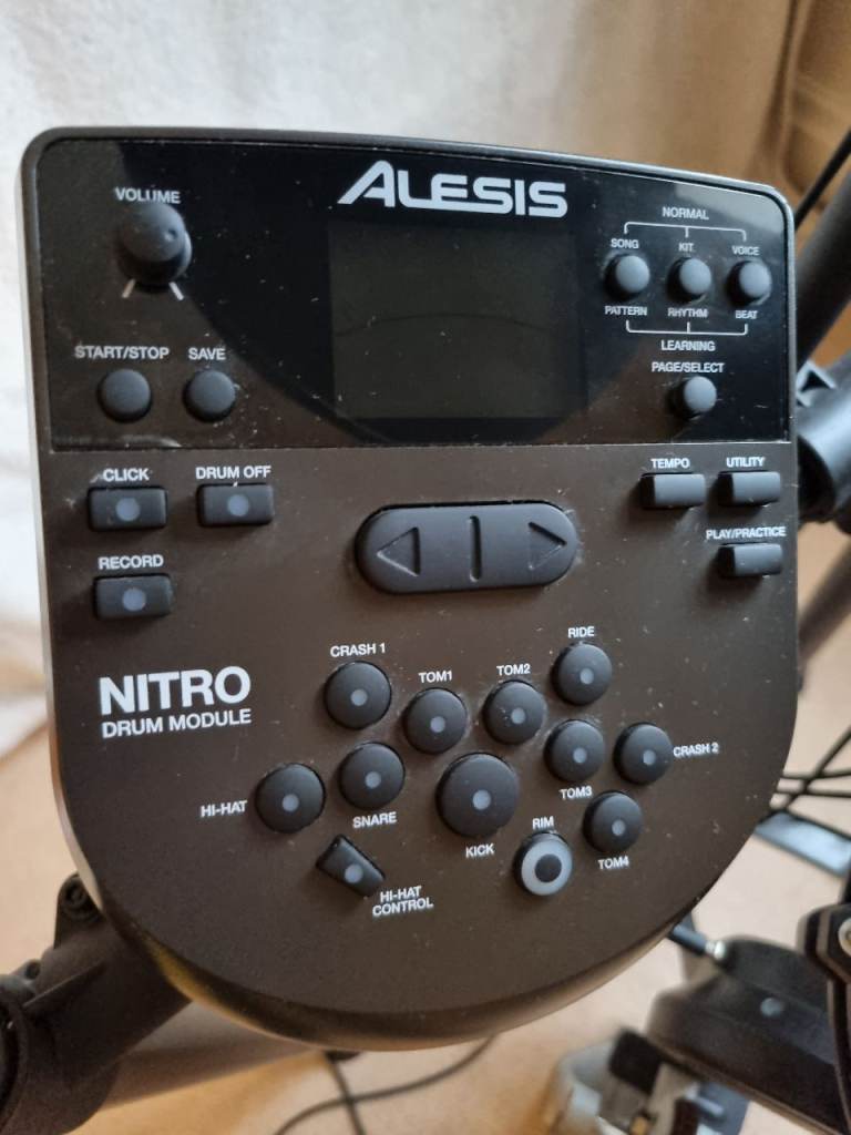 Drum kit - Alesis Nitro Mesh - Electronic.