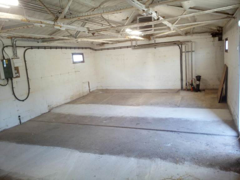 Units available for storage or light industrial use (NO VEHICLE SERVICING/ REPAIRS)