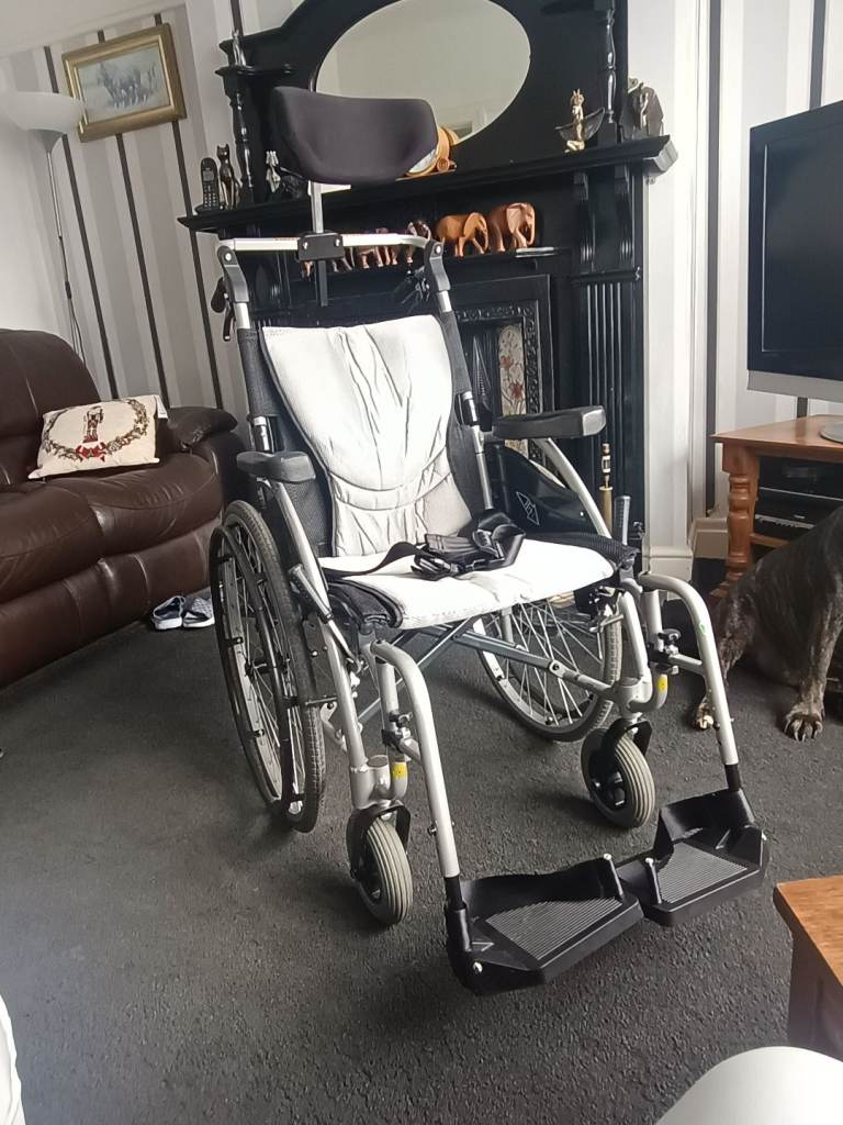 Karma Lightweight Self Propelled Folding Wheelchair as New Top the Range cost £750