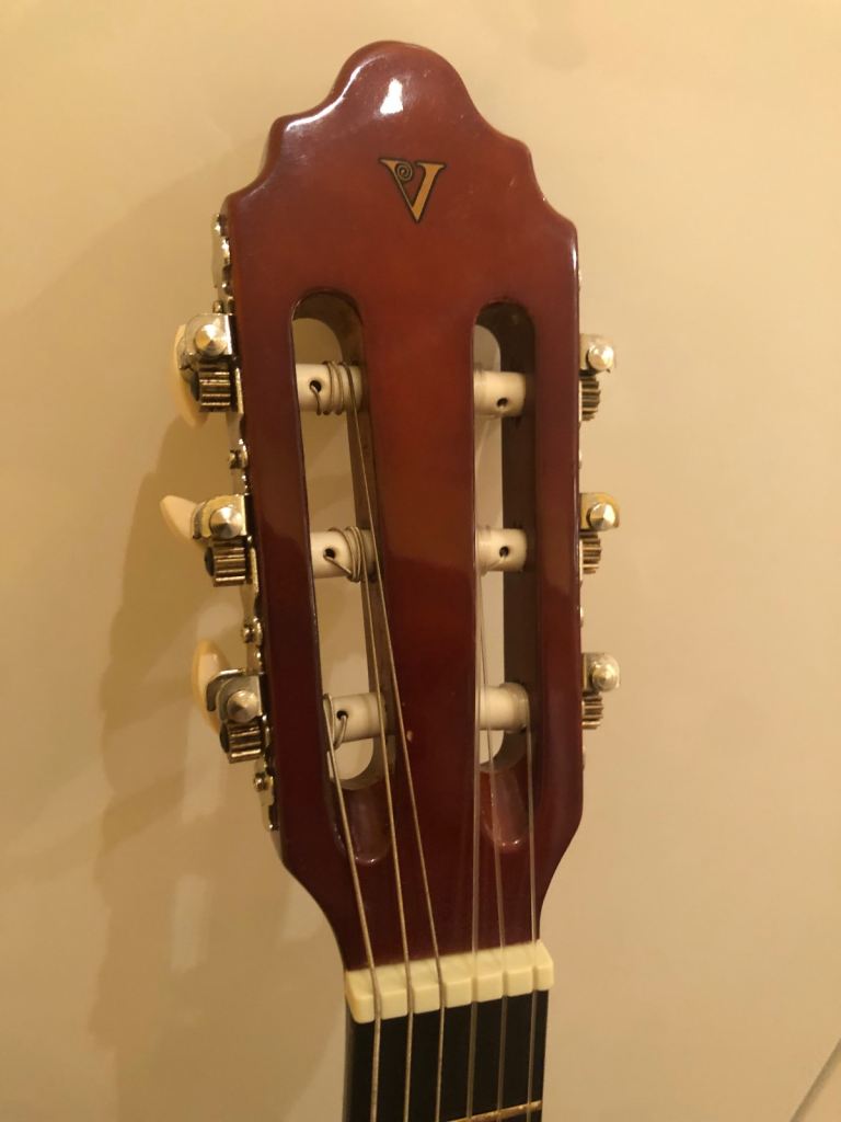 Valencia GUITAR 