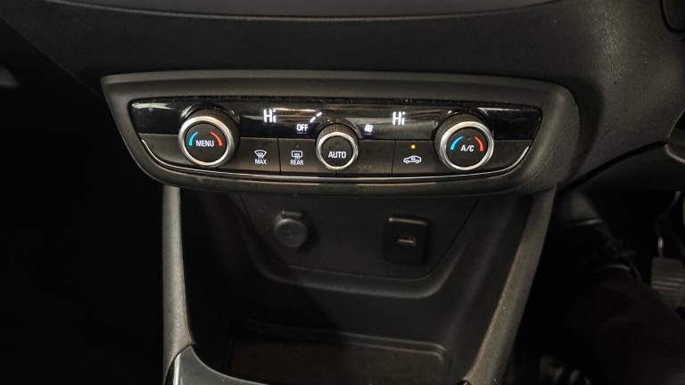 2018 Vauxhall Crossland X 1.2 SE 5dr Petrol Hatchback Hatchback Petrol Manual