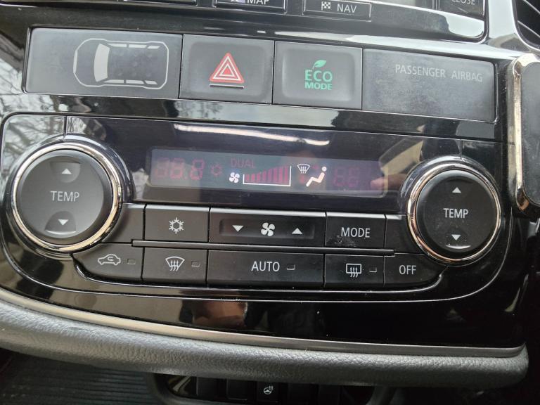 2018 Mitsubishi Outlander 2.0 PLUG-IN HYBRID 1YEAR MOT HPI CLEAR NEWLY SERVICED 3 MONTHS WARRANTY...