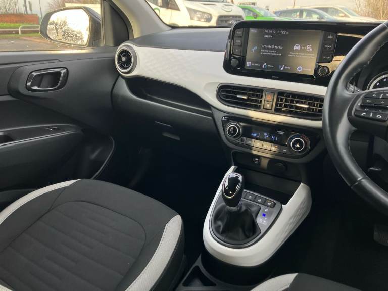 2022 Hyundai i10 1.2 MPi Premium 5dr Auto Hatchback PETROL Automatic