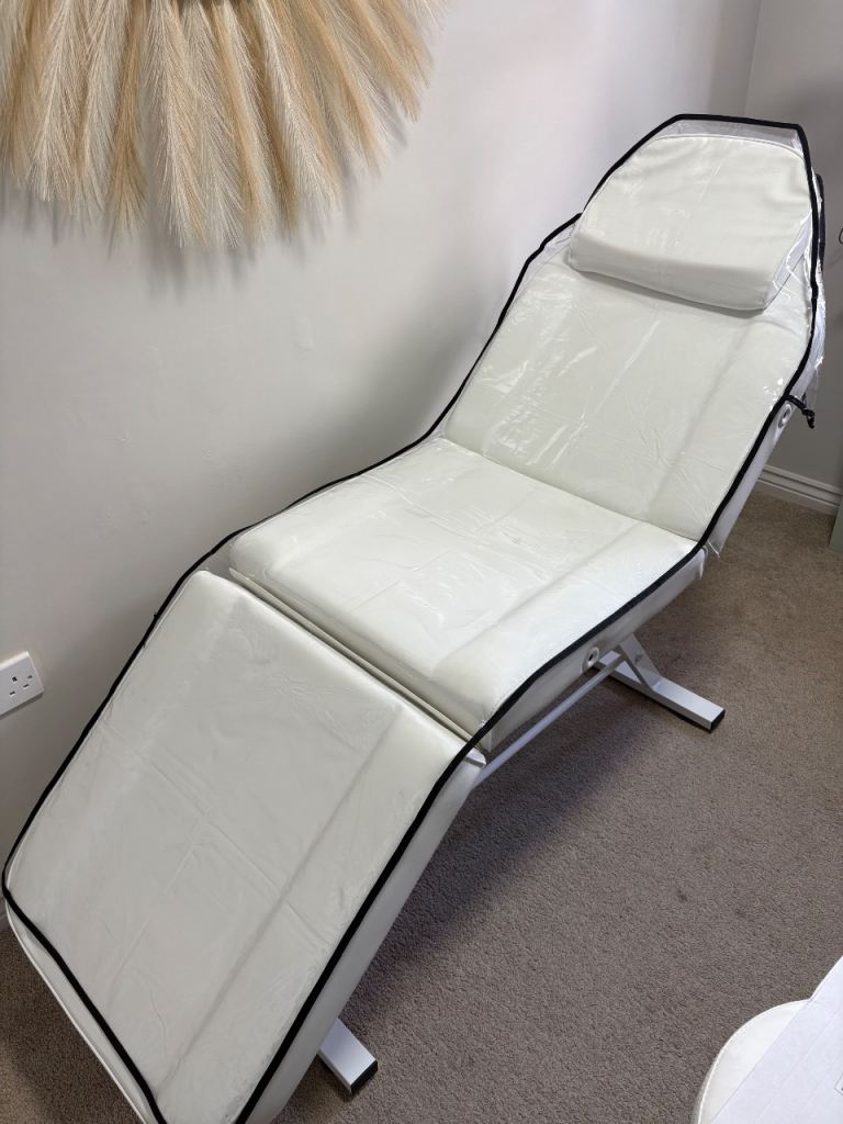 Aesthetic/therapy table 