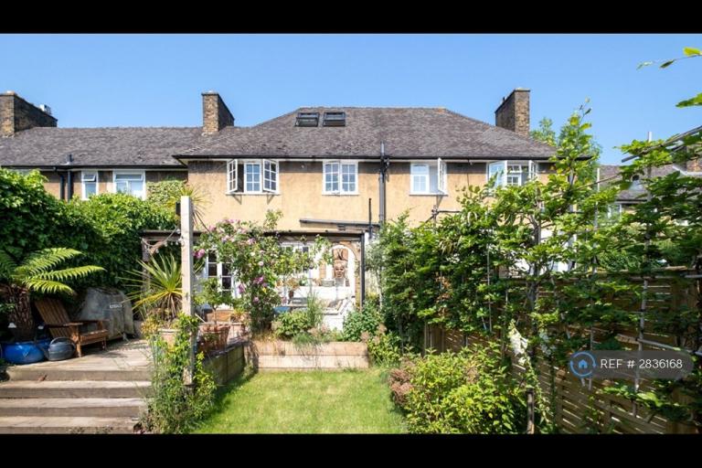 3 bedroom house in Casino Avenue, London, SE24 (3 bed) (#2836168)