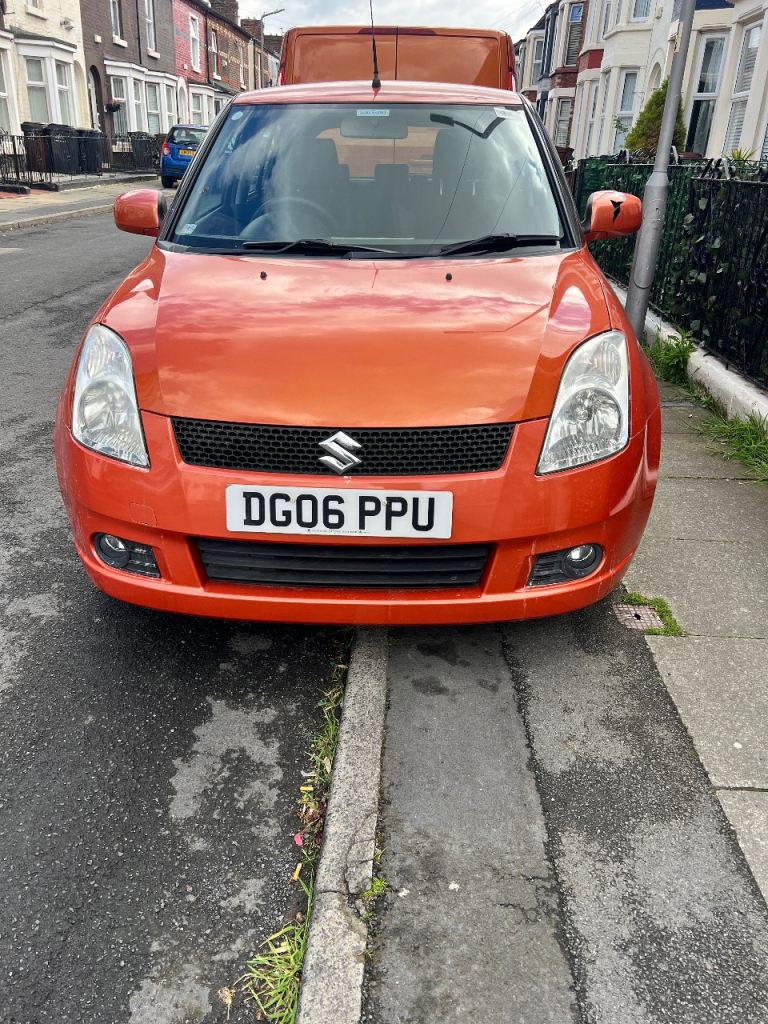 Suzuki, SWIFT, Hatchback, 2006, Manual, 1328 (cc), 5 doors