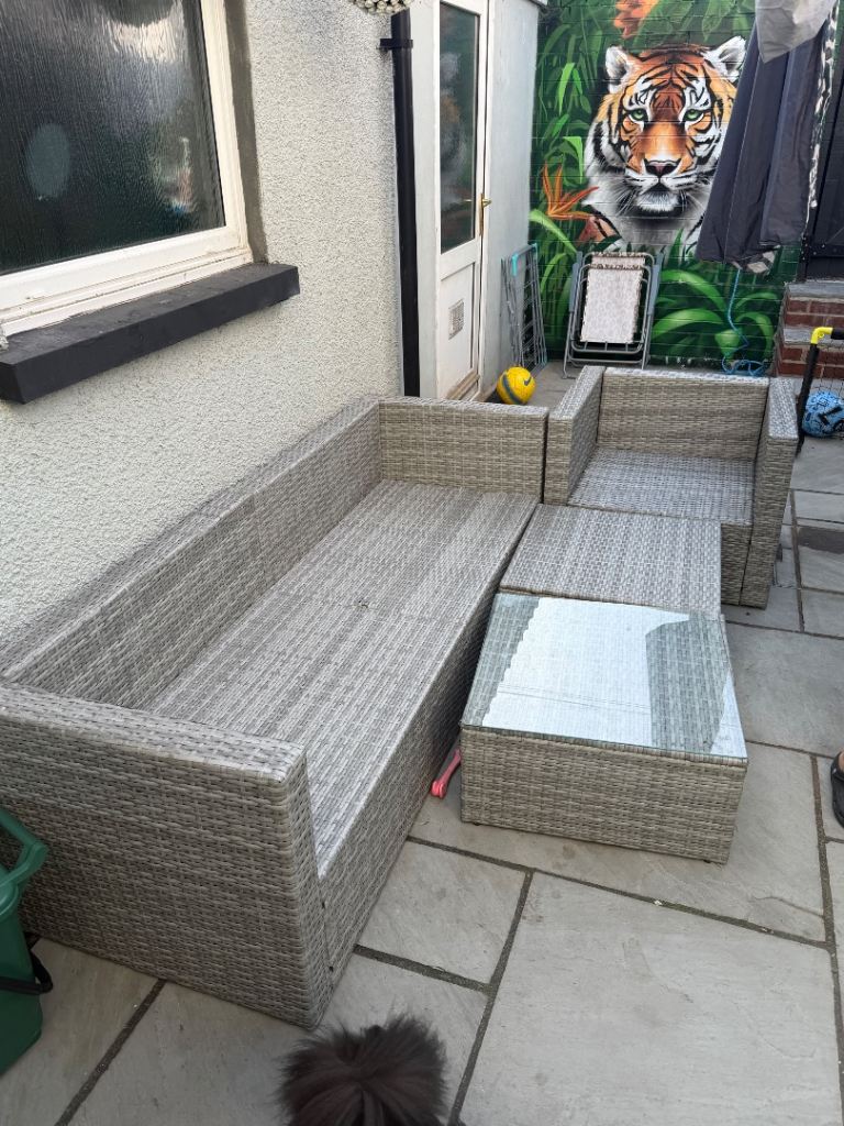 Garden Rattan Patio Furniture Set - Good Condition
